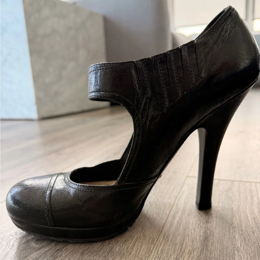 Authentic Black Prada Crackle Brush Leather Mary Jane Pump Size 40.5 - Picture 15 of 16